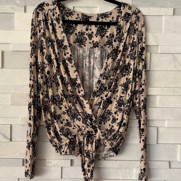 INTIMATELY FREE PEOPLE Printed Turnt Long Sleeve Bodysuit In Beige Combo M Boho - Picture 3 of 8